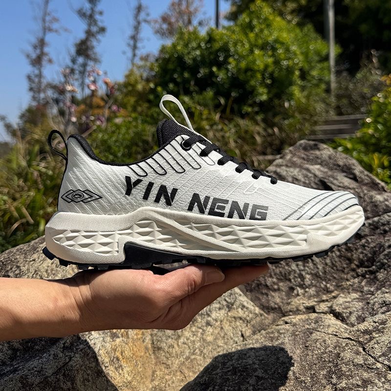 Professional Sports Shoes For  - đánh giá và giá Men Shoes Vs Women