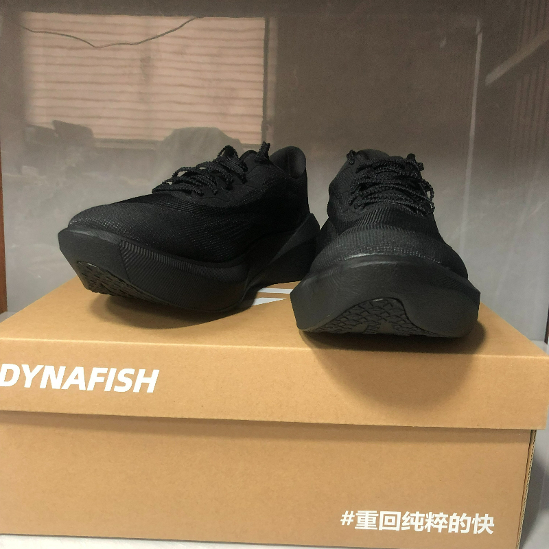 Professional Running Shoes For - đánh giá và giá Men Shoes Vs Women